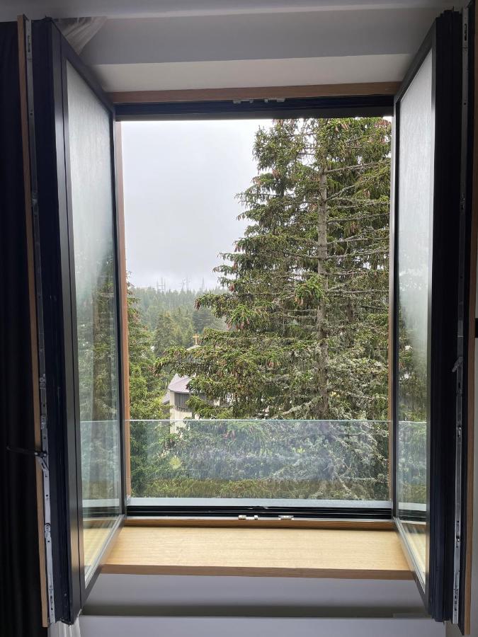 Apartment Woodside 431, - One Separate Bedroom 35m2- Free Parking &
