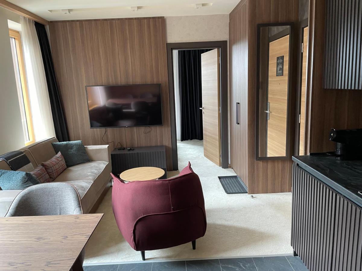 Woodside 431, - One Separate Bedroom 35m2- Free Parking & Apartment